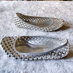 Ladies Size 6M Silver and Rhinestone Embellished Ballet Flats